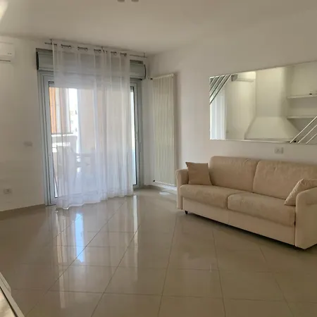 Casa Fronte Mare Apartment Bari